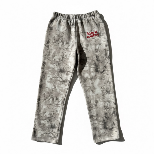 KISS IT COWBOY WIDE LEG SWEATPANTS